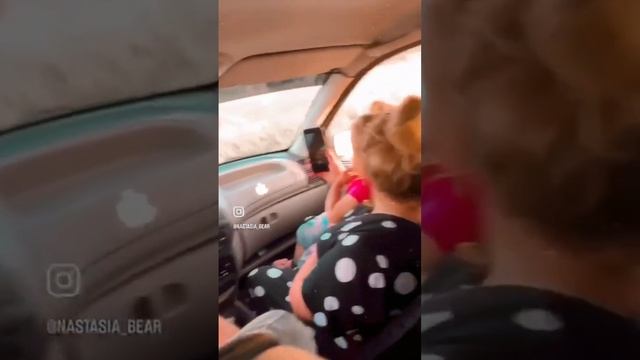 Цените друзья мать и отца пока не женился не понимал теперь каждый день скучаю уехал далеко ? смотреть онлайн