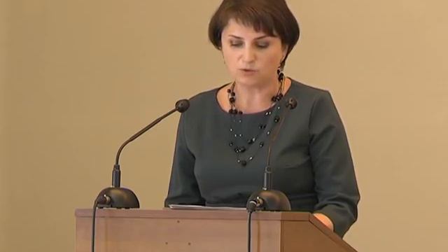 Два вопроса на повестке смотреть онлайн