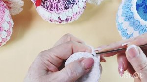 Курочка с сюрпризом, крючком