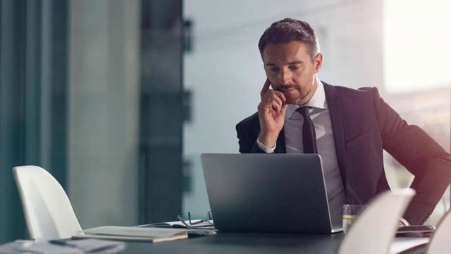 Бизнесменам продлили срок подачи заявлений на субсидии за апрель. смотреть онлайн