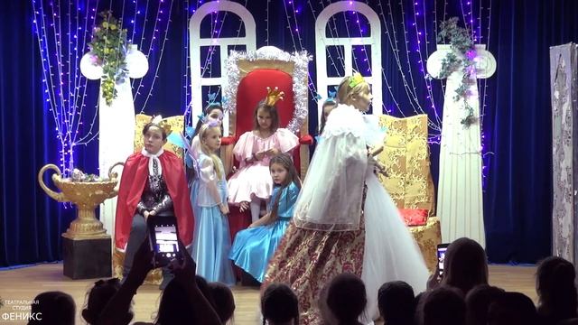 ЩЕЛКУНЧИК смотреть онлайн