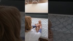 Пеленание новорожденного ребенка