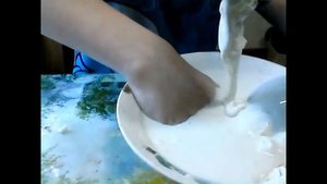 Неньютоновская жидкость.Жидкость со свойствами твердого тела!Опыты для детей