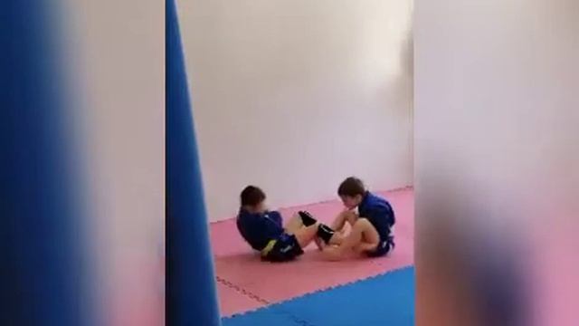 #Отрабатываем броски#самбо дети#видео смотреть онлайн