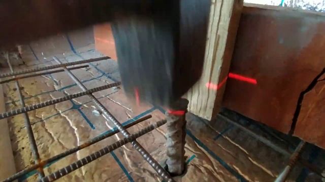 Все очень просто. Установка маяка для стяжки пола  на Пеноплекс. Подробно!!!