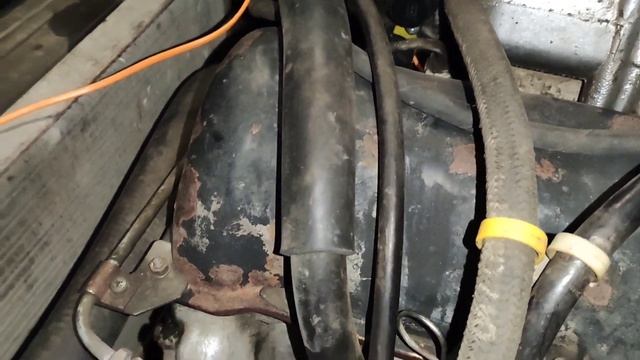 Поменял помпу и термостат на Ниве. Проблему решил, а точного ответа не получил! смотреть онлайн