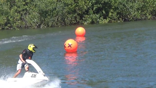 Sunday Moto 2 - 2 Stroke Limited - Vintage Ski 550 - Vintage Open смотреть онлайн