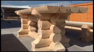 Стол с лавками из оцилиндрованного бревна №4 Цена в СПб 21 000 руб.