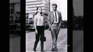 'LADY CLAUDINE - MOON RIVER' - 'BREAKFAST AT TIFFANY'S' 1961 - AUDREY HEPBURN/GEORGE PEPPARD 😻