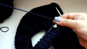 Снуд спицами в два оборота  "Сапфировый"