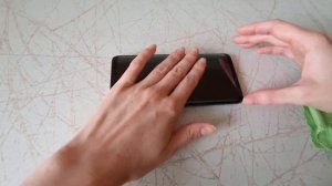 Наклейка защитного стекла на разбитый экран Samsung Galaxy S9+