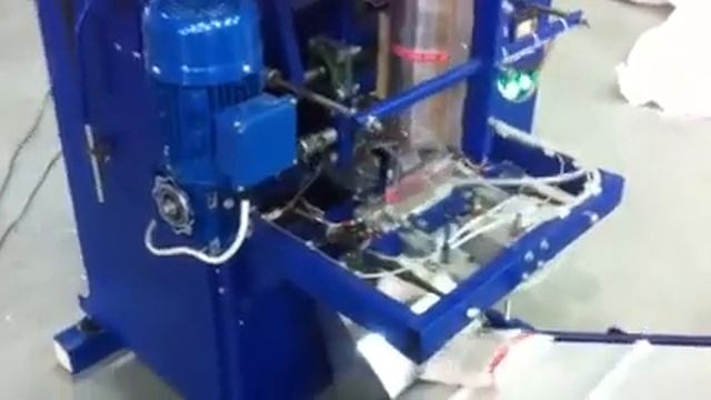 Автомат фасовочно упаковочный с объемным дозатором АF-50 ОB смотреть онлайн