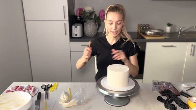 Идея декора торта на день Святого Валентина смотреть онлайн