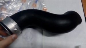 Патрубок интеркулера нижний левый Мерседес Спринтер OM646 2.2CDI