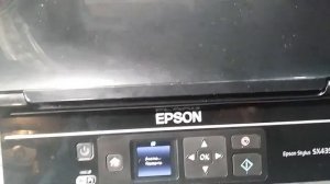 Epson SX435W Принтер не печатает или печатает с полосами Cамостоятельное обслуживание