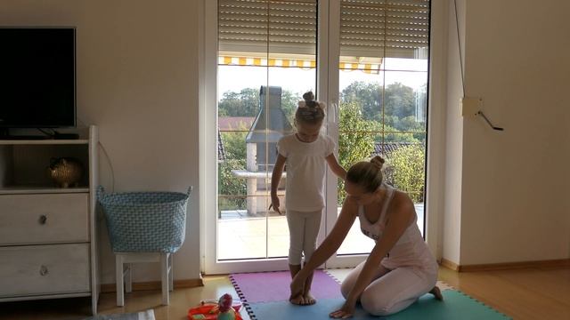 Агата хочет стать балериной? Маленький обзор: как поступать в Вагановскую академию. 4К смотреть онлайн