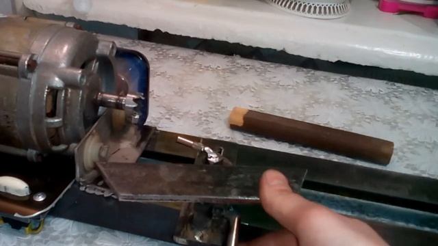 Как сделать токарный станок по дереву своими руками для балкона . Home-made wood lathe