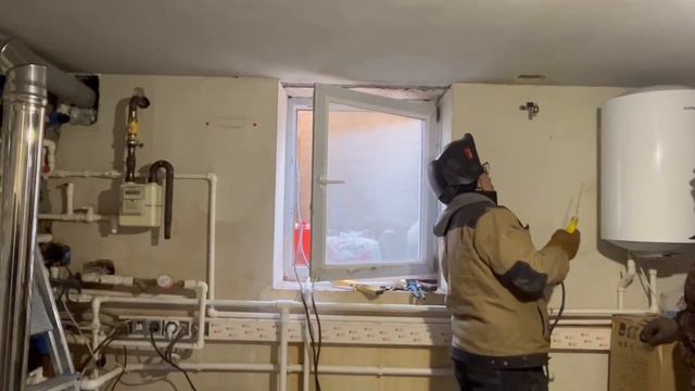 Пример сварочных работ электродуговой сваркой