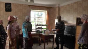 Первый ужин в Потеряевке  и наставления.  10. 06. 2017