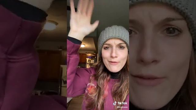 Тиктокерша показывает бугорок на небе смотреть онлайн