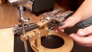 Точилка для ножей с постоянным углом новый узел скольжения (первый день в армии)