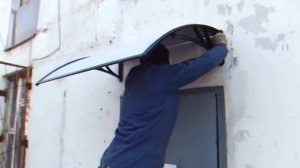 Козырьки из поликарбоната. Козырьки над входом.