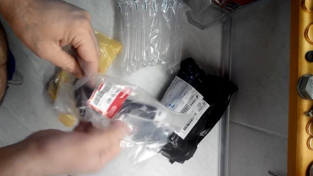 Посылка с форсунками омывателя фар смотреть онлайн