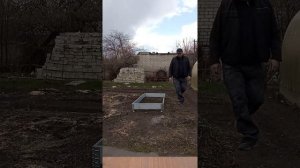Установка грядки из ПВХ доски!