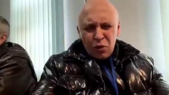 Идём к руководителю, который собрался водителей отстранять от работы без витаминки смотреть онлайн