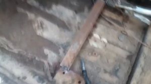 Ваз 2121 для людей из гетто. Замена водительского сиденья.
