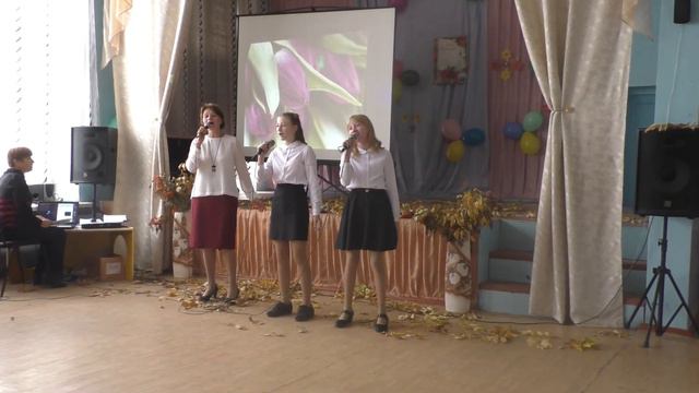 Не повторяется такое никогда, песня на день учителя