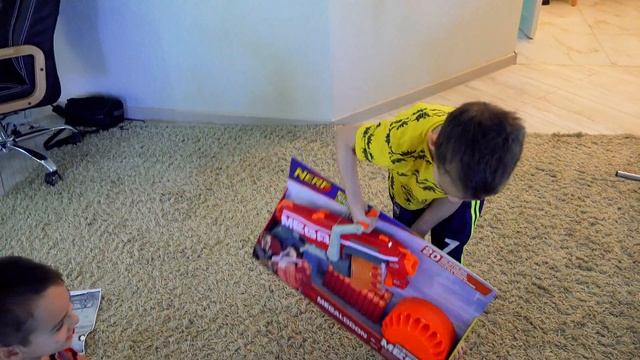 Какие ПОДАРКИ на День рождения Богдана смотреть онлайн