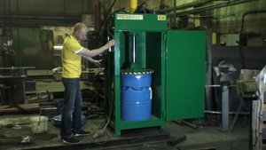 Pressmax.ru :: Пресс  PRESSMAX™ 430 вертикальный пакетировочный для прессования металлических бочек
