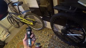 Поставил амортизатор вместо пружины на ашан двухподвес...