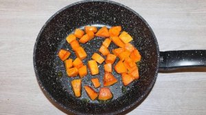 Тушеная тыква с яблоками