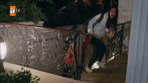 Nefes, Vedat'tan kaçıyor! | Sen Anlat Karadeniz 1. Bölüm