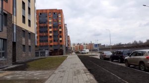 Москва 3822 Чароитовая улица, ЖК Кленовые Аллеи весна день