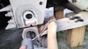 специнструмент для замены сайлентблоков полурессоры.