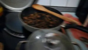 Грибы в орехово-чесночном соусе (веган, постный рецепт)