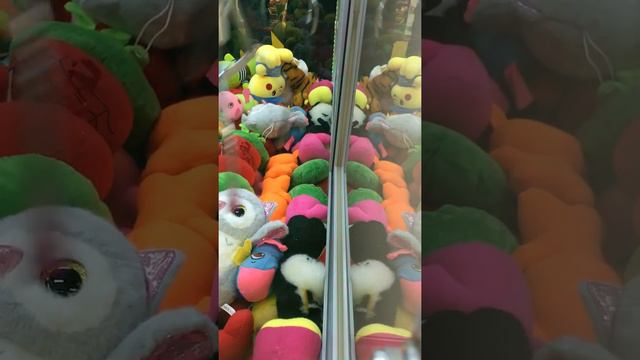 #автоматсигрушками #автомат #игрушки #неподдающаясяптичка #птица #почтиудача #щуп #близко #хватайка