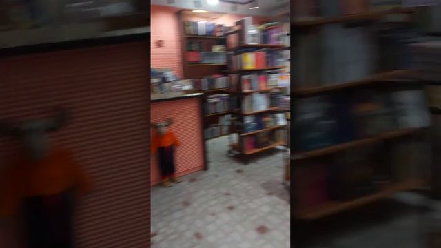 Местечко для тех,кто любит читать и не только#воронеж#артпространство#книгичитать#открытки#картины