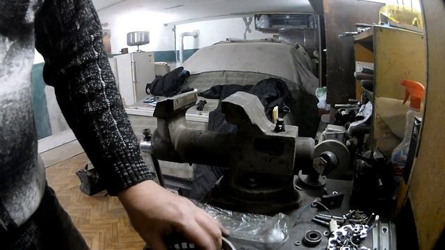 Непонятный шум в двигателе. Как определить и устранить. Подшипники генератора (замена). смотреть онлайн