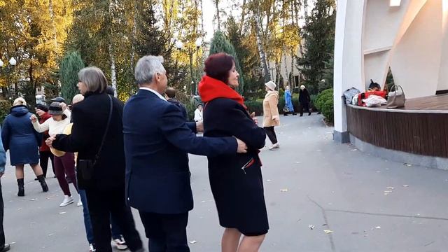 ОН КАК ВЕТЕР В ПОЛЮШКЕ смотреть онлайн