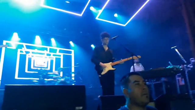 // The1975 live\\ Robbers  Vorterix 29/03/17 Argentina (Front Row)
