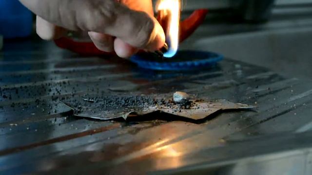 Сахарная карамель с добавлением алюминиевой пудры смотреть онлайн