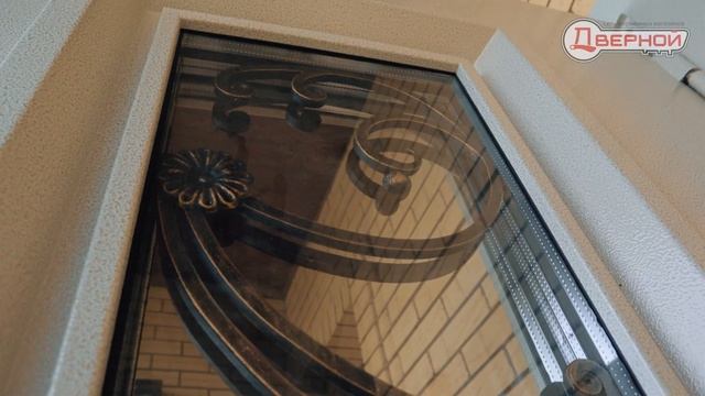 Новинка! Входная дверь с подогревом для частного дома