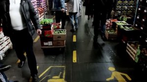 Что такое кросс-доки. Москва Мелкий опт в ФУД СИТИ на Калужском шоссе