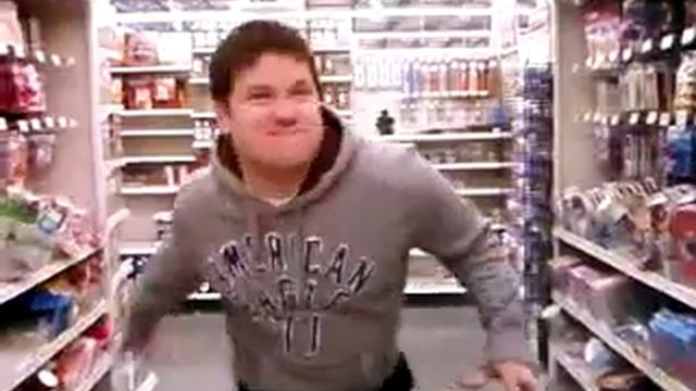 Caveman Carl in Wal-mart смотреть онлайн