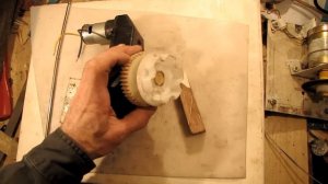 сделать 1000 из детской машины, механизм машины редуктор с моторчиком основа для поделок