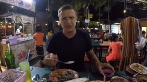 ЕДА В ТАИЛАНДЕ   БЕЗЛИМИТНЫЙ БУФЕТ В ПАТТАЙЕ   ОГРОМНЫЙ КРАБ #тайланд